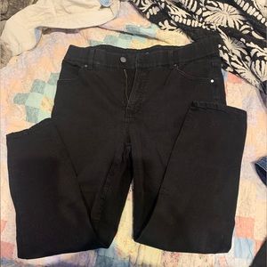 Black Universal Standard skinny jeans. Never worn but no tags 27” inseam size 14